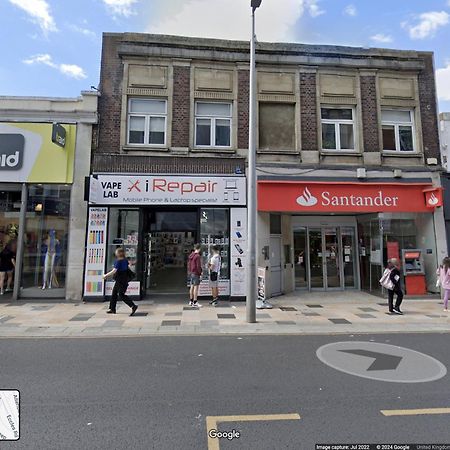לונדון Flat In Clapham Budget Friendly Stay מראה חיצוני תמונה
